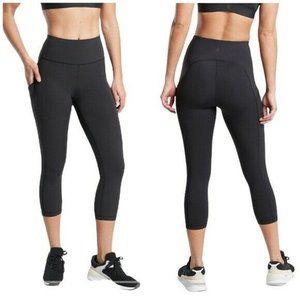 Athleta Ultimate Stash Pocket Capri Women’s Size Medium Black # 531264